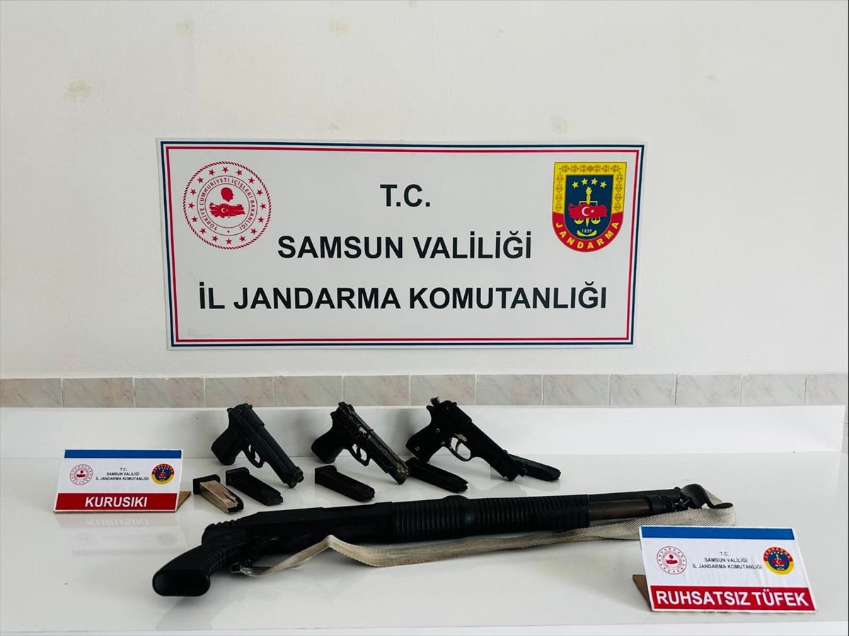 Samsun'da silah kaçakçılığı operasyonunda 2 zanlı yakalandı