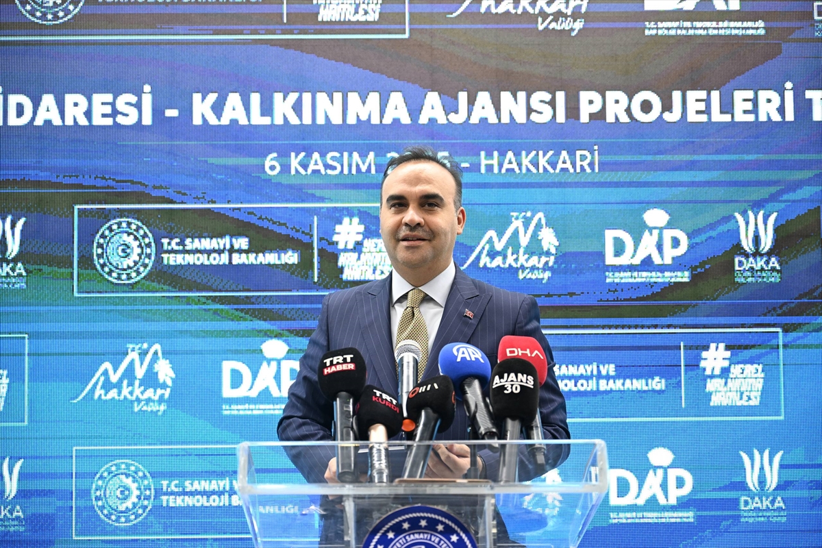 Ülkemiz ve bölgemiz adına tarihi bir dönemden geçiyoruz