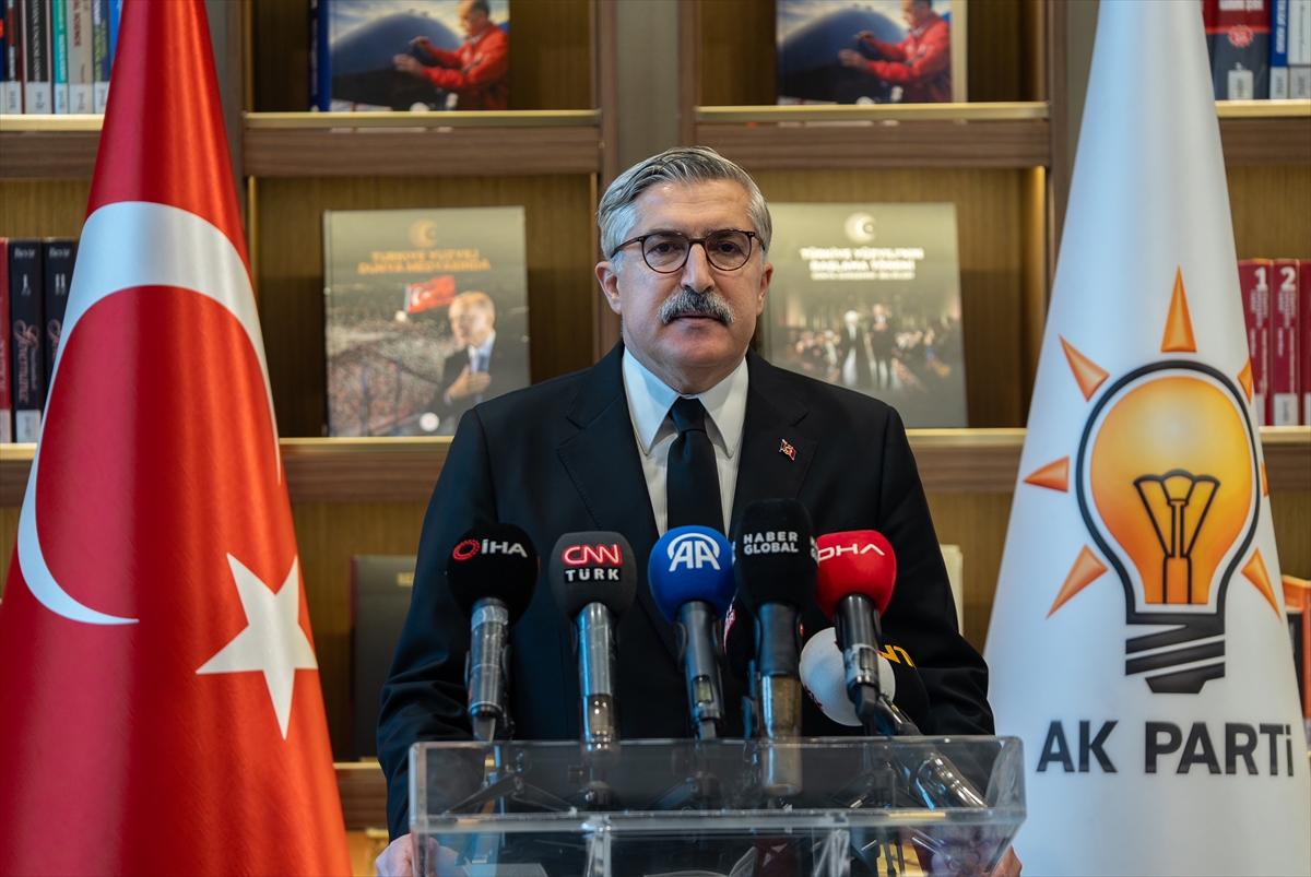 Her 3 kişiden 2'sinin evleri verildi