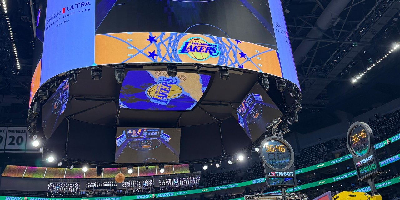 Los Angeles Lakers Durdurulamıyor. Spurs’u da devirdi.