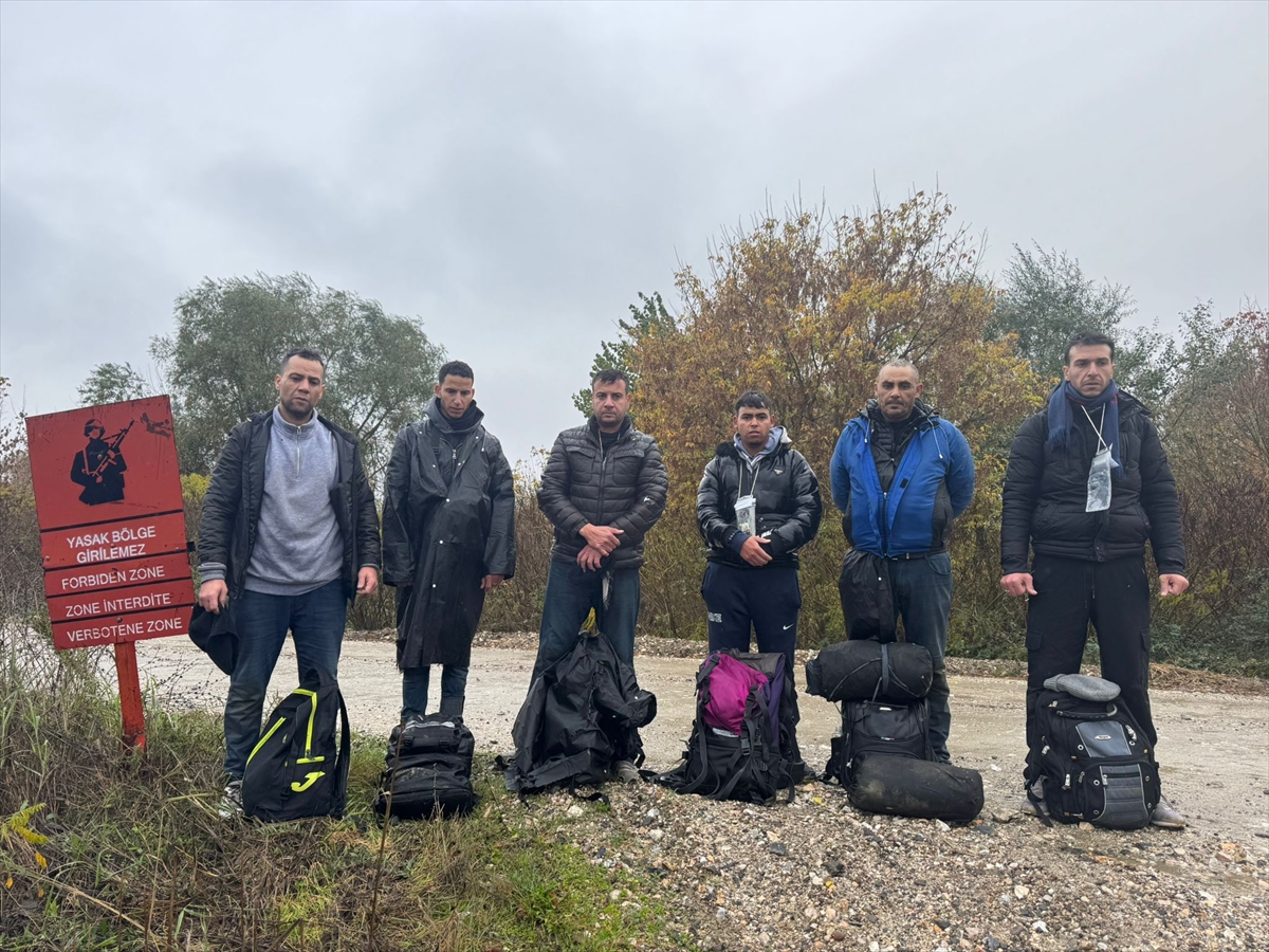 Edirne ve Kırklareli'nde 32 düzensiz göçmen yakalandı