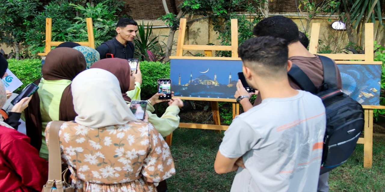 Kahire Yunus Emre Enstitüsü’nde “Ayasofya: İstanbul’un İncisi” sergisi açıldı, 22 fotoğraf Mısırlı sanatseverlerle buluştu
