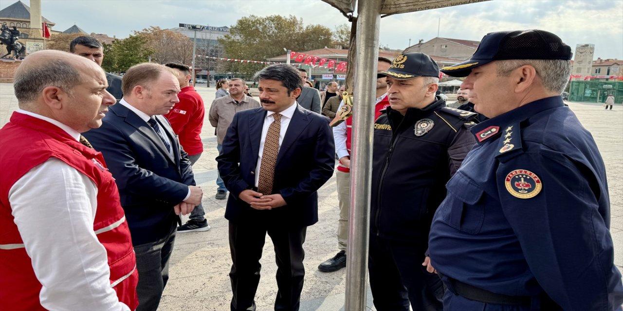 Kırşehir’de Cumhuriyet’in 102. yılı onuruna düzenlenen kampanyada bir günde 102 ünite kan bağışı rekoru kırıldı.