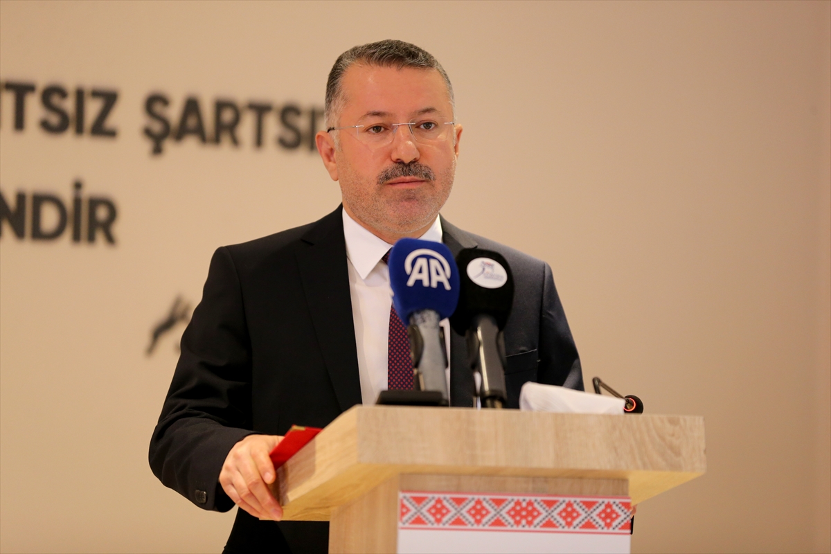 Karabük'te düzenlenen sempozyumda Anadolu'nun kültürel mirası kaşık üzerinden ele alınıyor