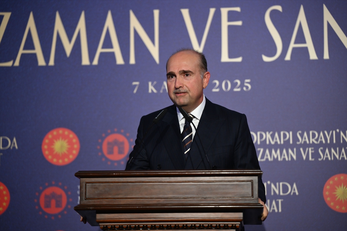 Topkapı Sarayı içerisindeki Has Ahırlar bölümünde "Saat Müzesi" açıldı