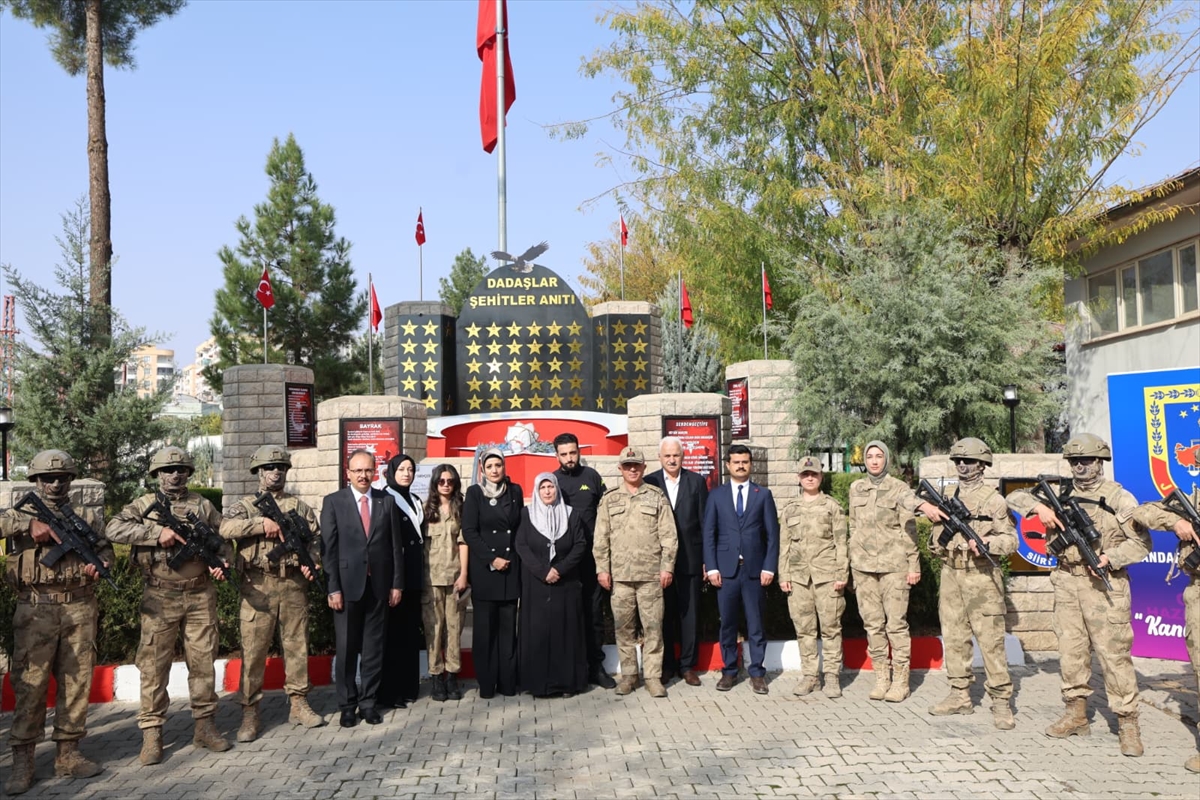 Siirt'te helikopter kazasında şehit olan 17 asker anıldı