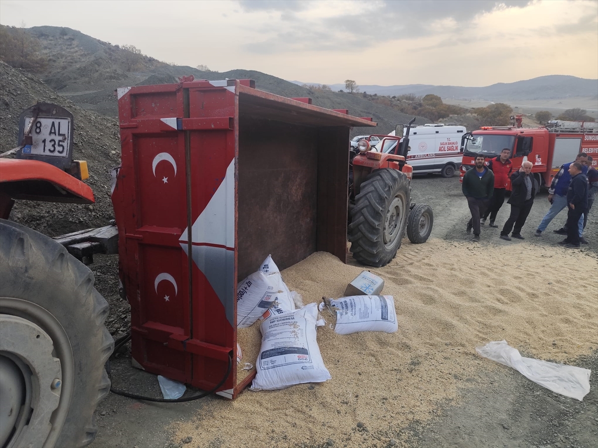 Çorum'da traktörün devrilmesi sonucu 1 kişi yaralandı