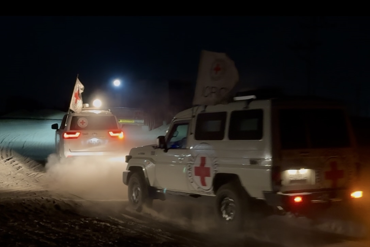 Gazze'deki İsrailli bir esirin cesedi Kızılhaç'a teslim edildi