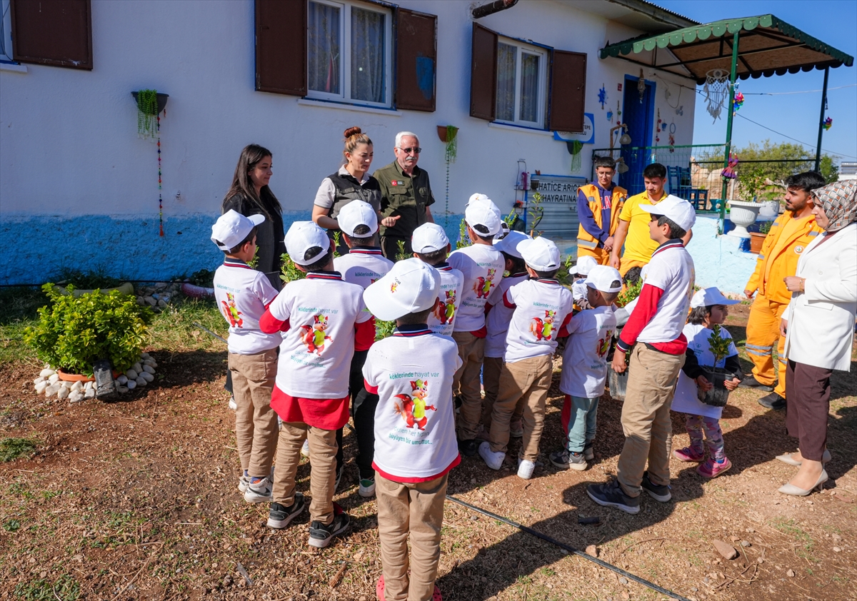 Diyarbakır'da Geleceğe Nefes Projesi ile kırsalda "yeşil vatan" sevgisi aşılanıyor