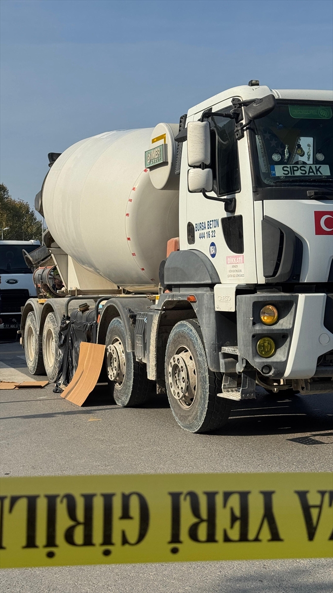 Yalova'da beton mikserinin çarptığı kadın öldü