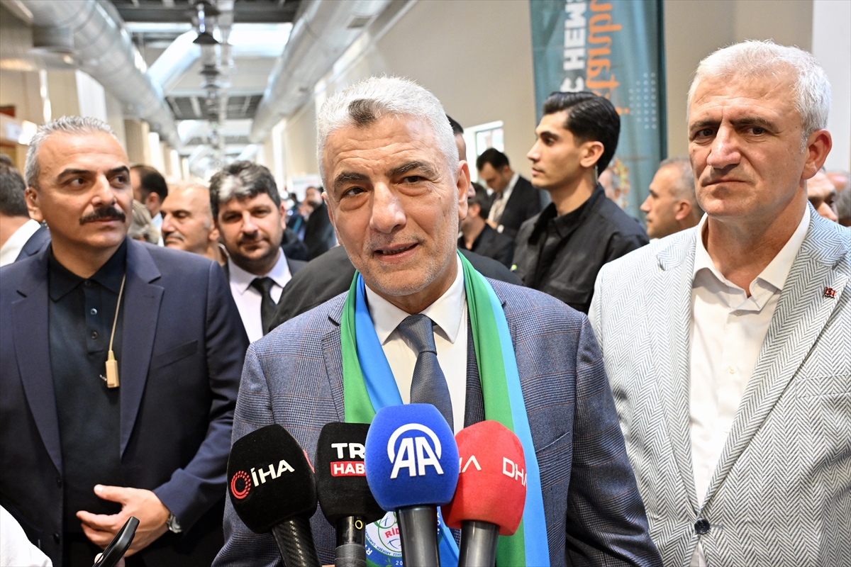 Ticaret Bakanı Ömer Bolat "Rize STK Buluşması"na katıldı: