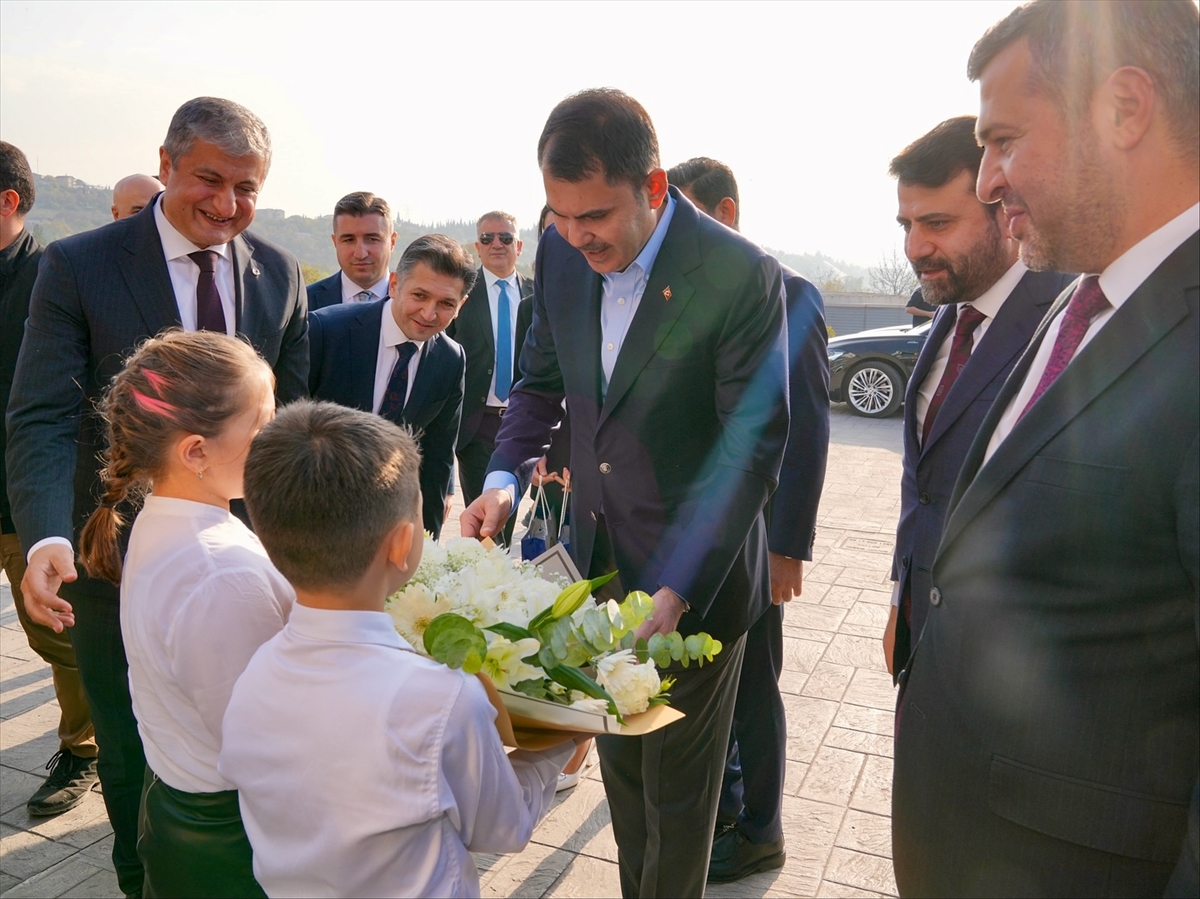 Bakan Kurum, Karabük'te ziyaretlerde bulundu