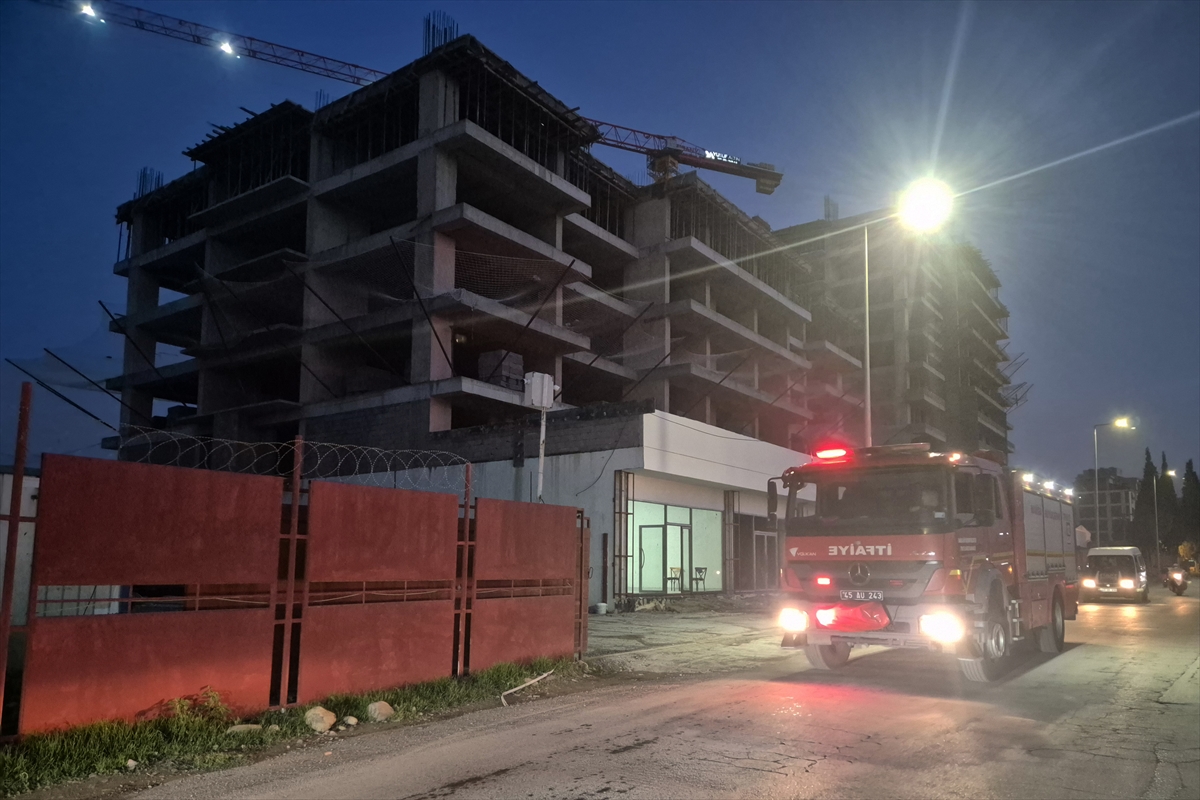 Manisa'da üzerine çelik kalıp düşen işçi hayatını kaybetti