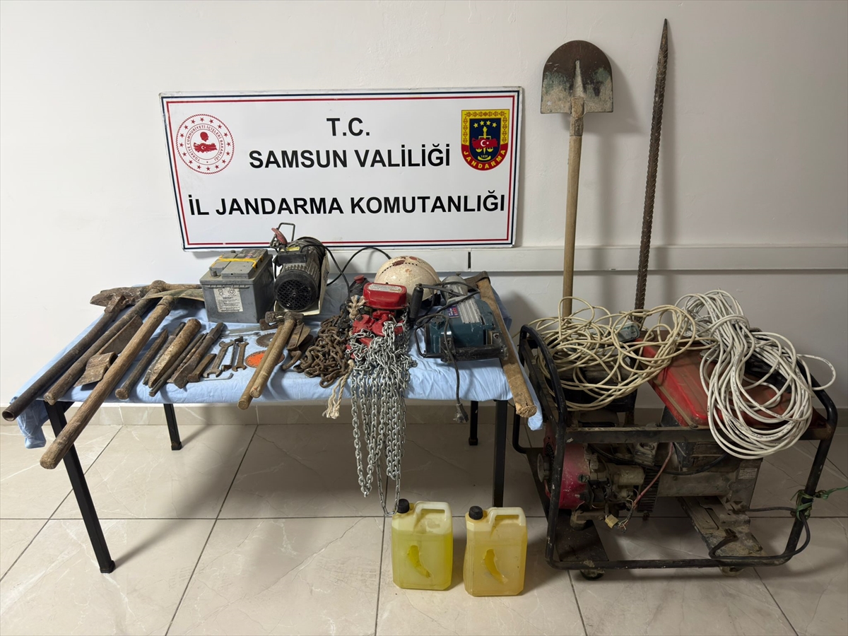 Samsun'da izinsiz kazı yapan 4 kişi suçüstü yakalandı