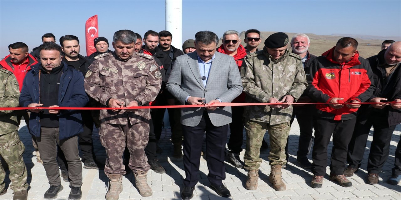 Erzurum Çobandede Tabyası’ndaki bayrak tepesi yamaç paraşütü ve doğa sporlarıyla turizme kazandırılacak