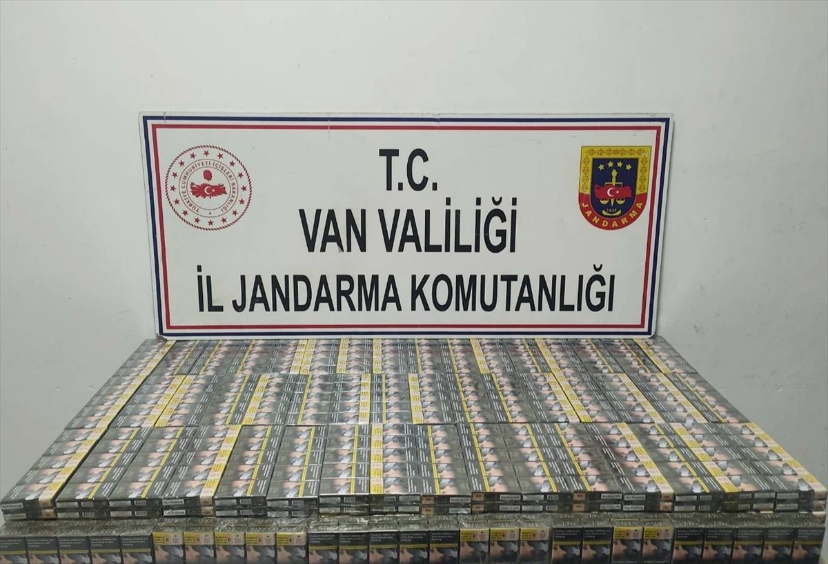 Van'da 1980 paket kaçak sigara ele geçirildi