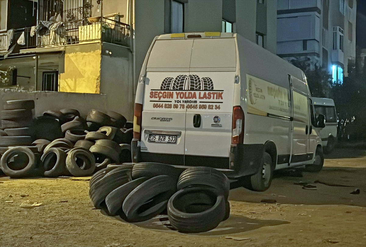 Panelvandaki kompresör makinasının patlaması sonucu 2 kişi yaralandı