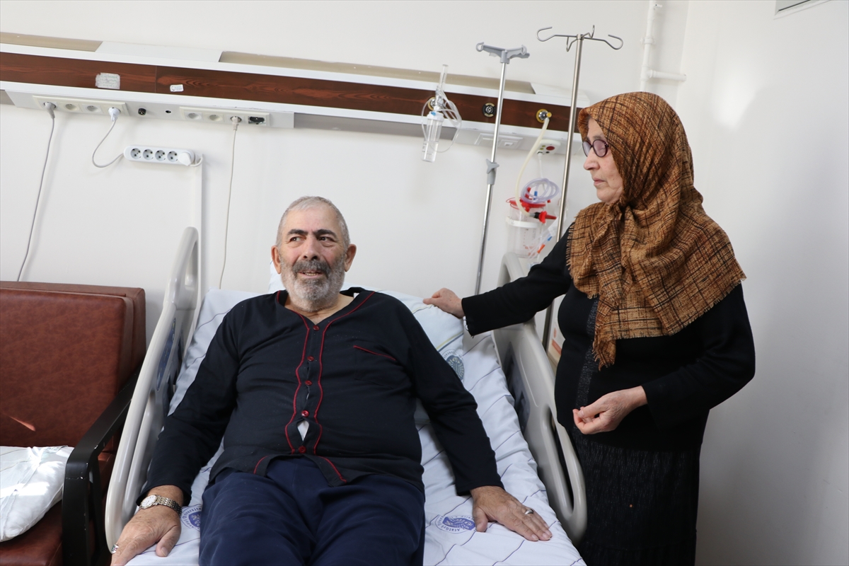 "15-20 gün içinde nakil olmazsan öleceksin" denilen baba, kızının bağışıyla hayata tutundu