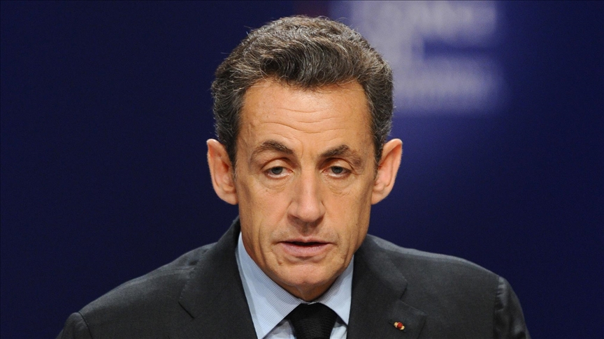 Sarkozy'nin adli kontrol şartıyla serbest bırakılıyor