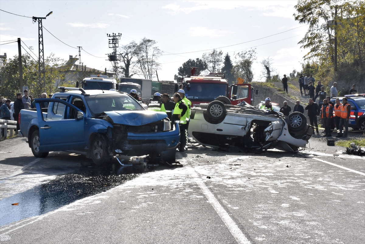 Ordu'da otomobil ile pikabın çarpıştığı kazada 1 kişi öldü, 2 kişi yaralandı
