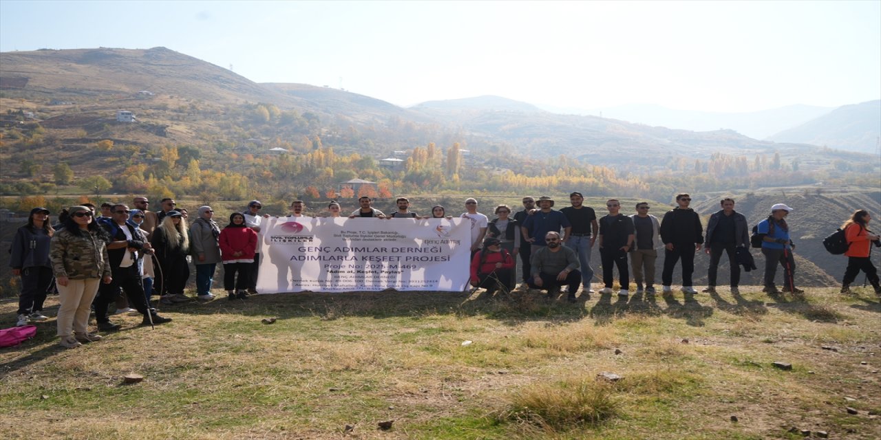 Muş’ta “Adımlarla Keşfet: Muş” Projesi Kapsamında Doğa Yürüyüşü Düzenlendi