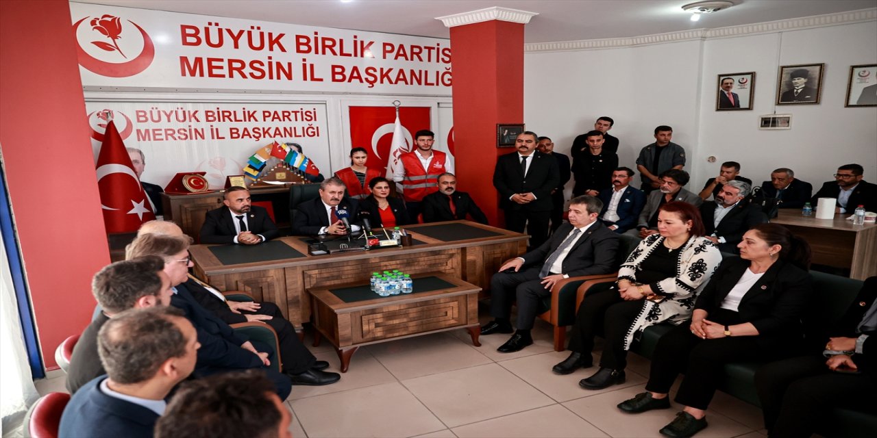 BBP Genel Başkanı Destici: Milletin birliğine kasteden, geçmişte olduğu gibi bugün de Türk'ün tokadını yer