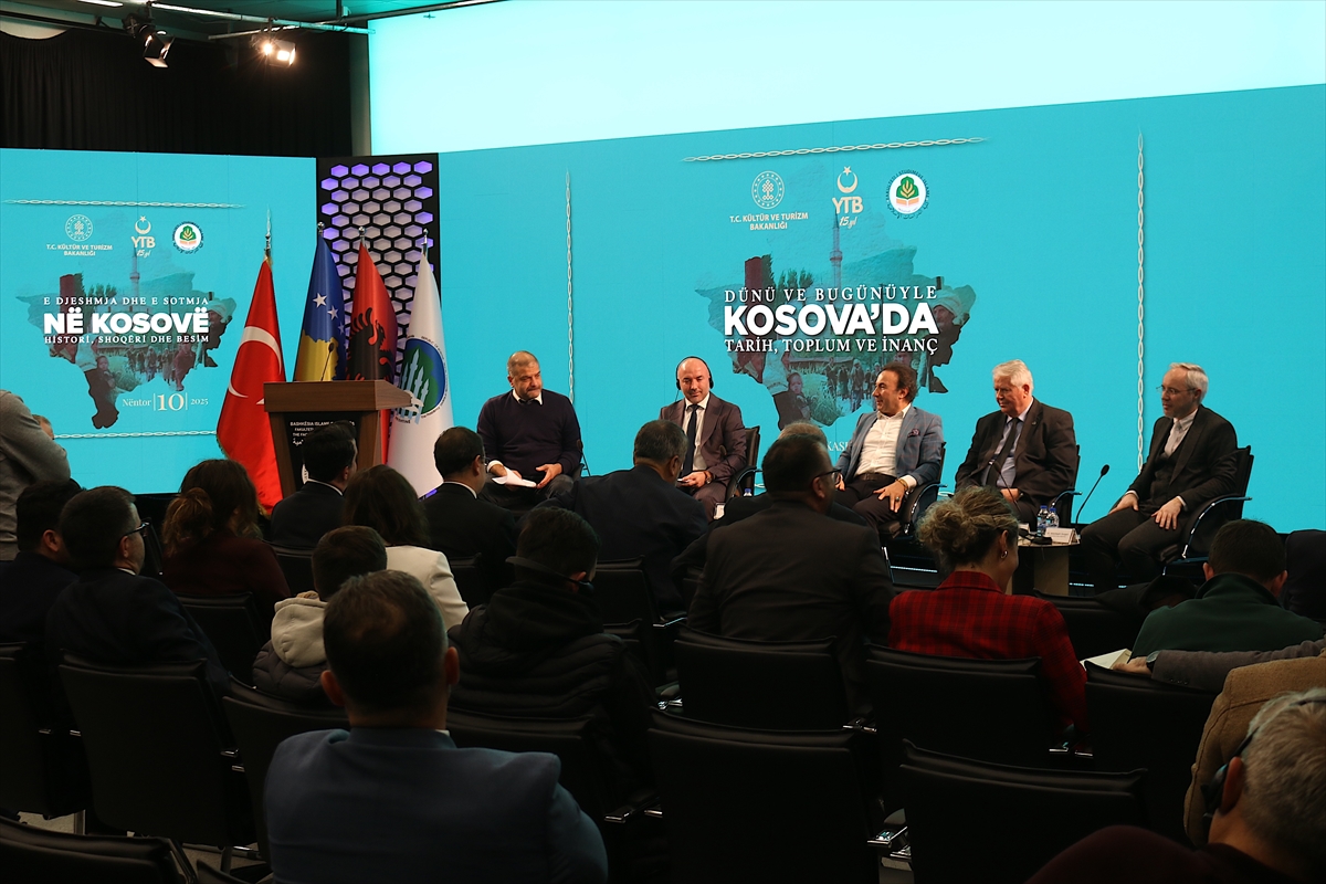 Kosova’da “Dünü ve Bugünüyle Kosova’da Tarih, Toplum ve İnanç” paneli yapıldı
