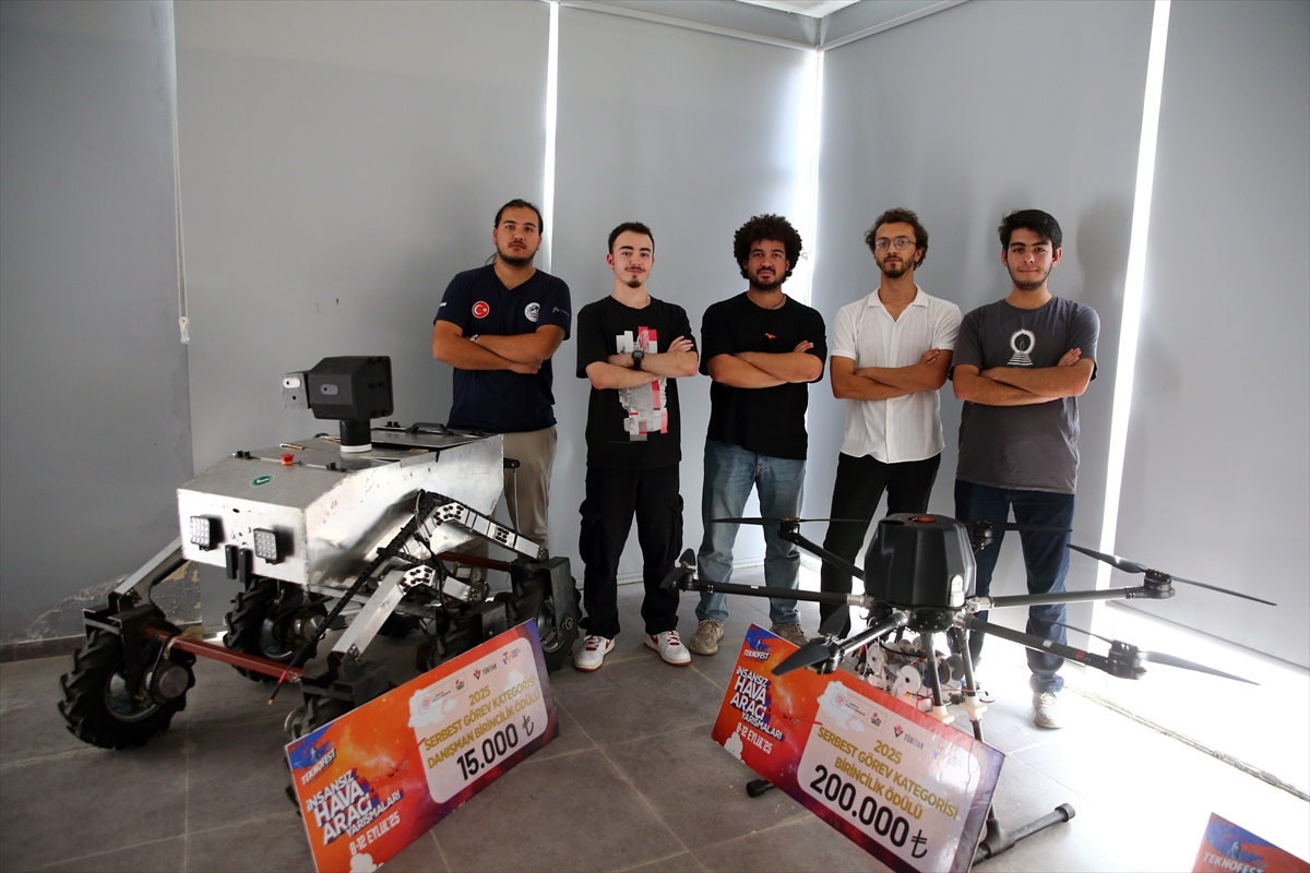 Çukurova Üniversitesinin teknoloji takımı "1,5 Adana"nın ödül sayısı 33'e ulaştı