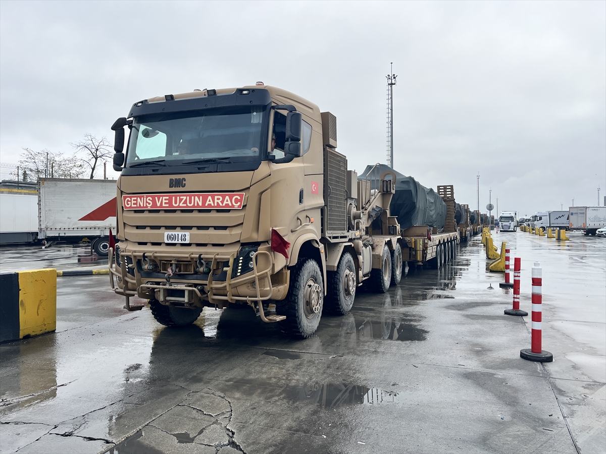 Mehmetçik "Stone Wall 2025" tatbikatı için Kapıkule'den geçiş yaptı