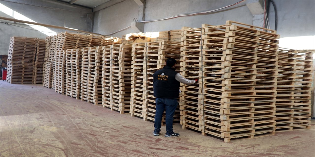 Elazığ’da denetimli serbestlikten yararlanan hükümlüler özel sektörde istihdam ediliyor