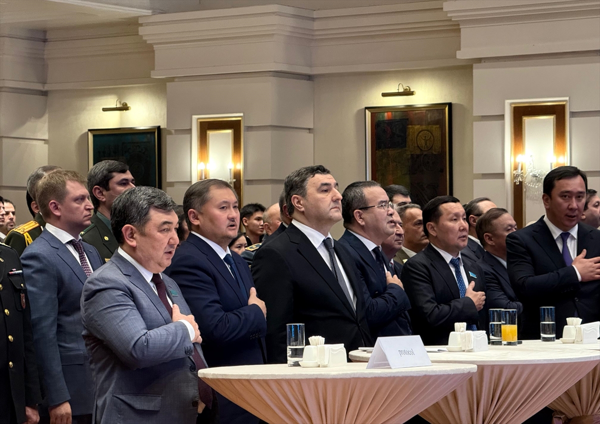 Azerbaycan'ın Kazakistan'daki 8 Kasım Zafer Günü resepsiyonu müziksiz gerçekleştirildi