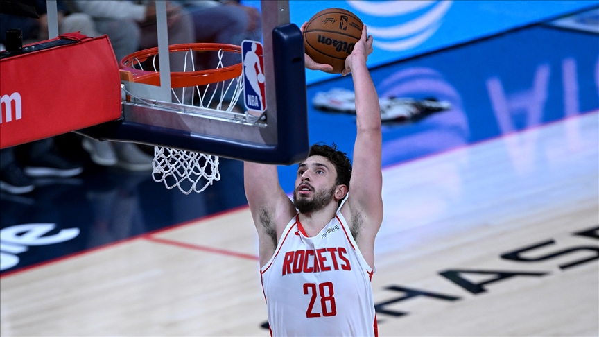 Rockets, Alperen Şengün'ün "double-double" performansıyla Wizards'ı yendi