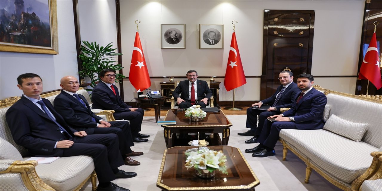 Cevdet Yılmaz, Kırgızistanlı mevkidaşı Baysalov ile işbirliği alanlarını görüştü