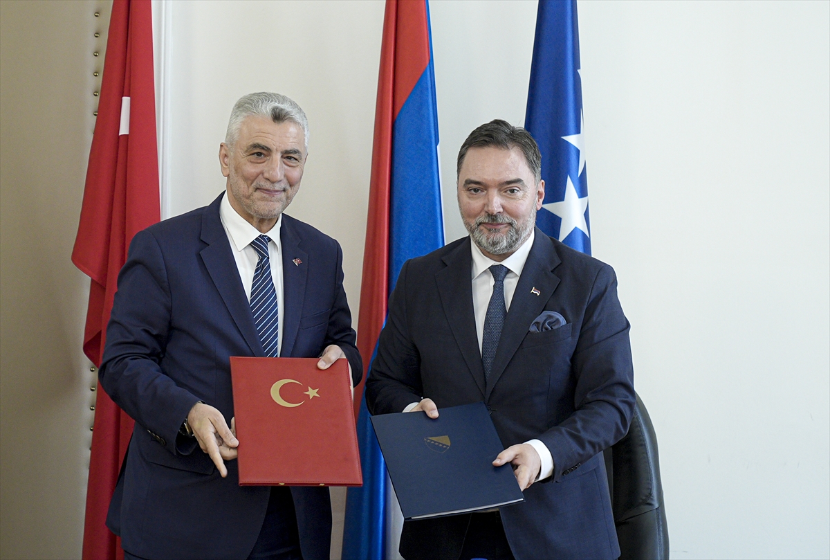 Ticaret Bakanı Bolat, Bosna Hersek Dış Ticaret ve Ekonomik İlişkiler Bakanı Kosarac ile görüştü