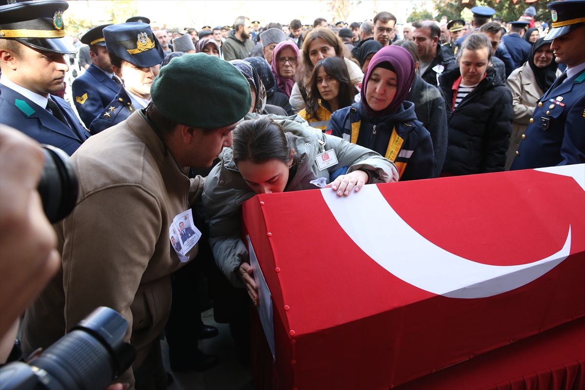 Türkiye şehitlerini uğurluyor