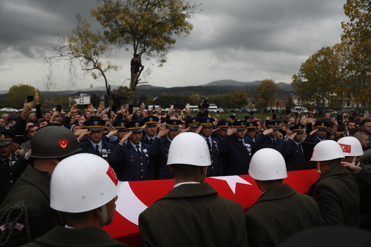 Türkiye şehitlerini uğurluyor