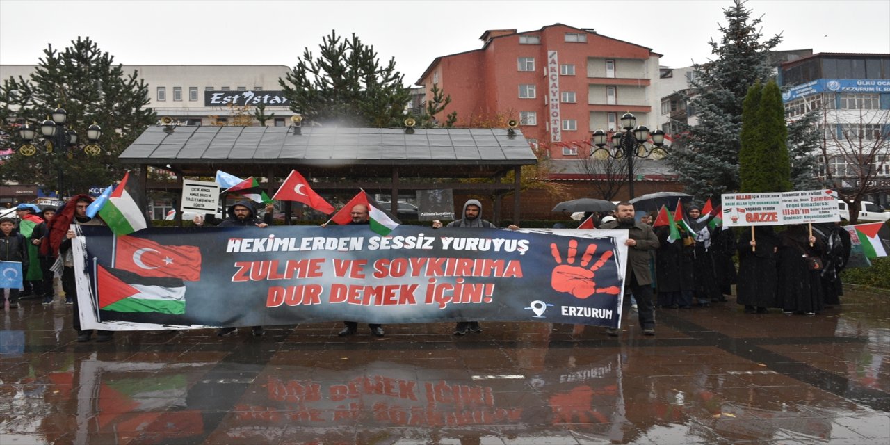 Erzurum'da Sağlık Çalışanları Gazze'ye Destek İçin 105. Haftada Sessiz Yürüyüş Düzenledi