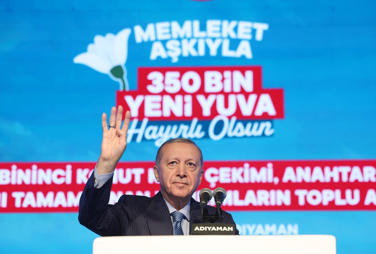 Devasa bir yükün altından omuz omuza vererek başarıyla kalktık