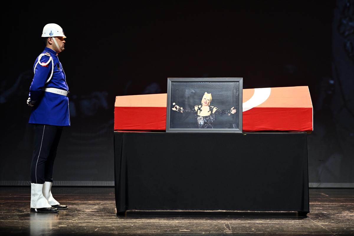 Muazzez Abacı için AKM'de tören düzenlendi