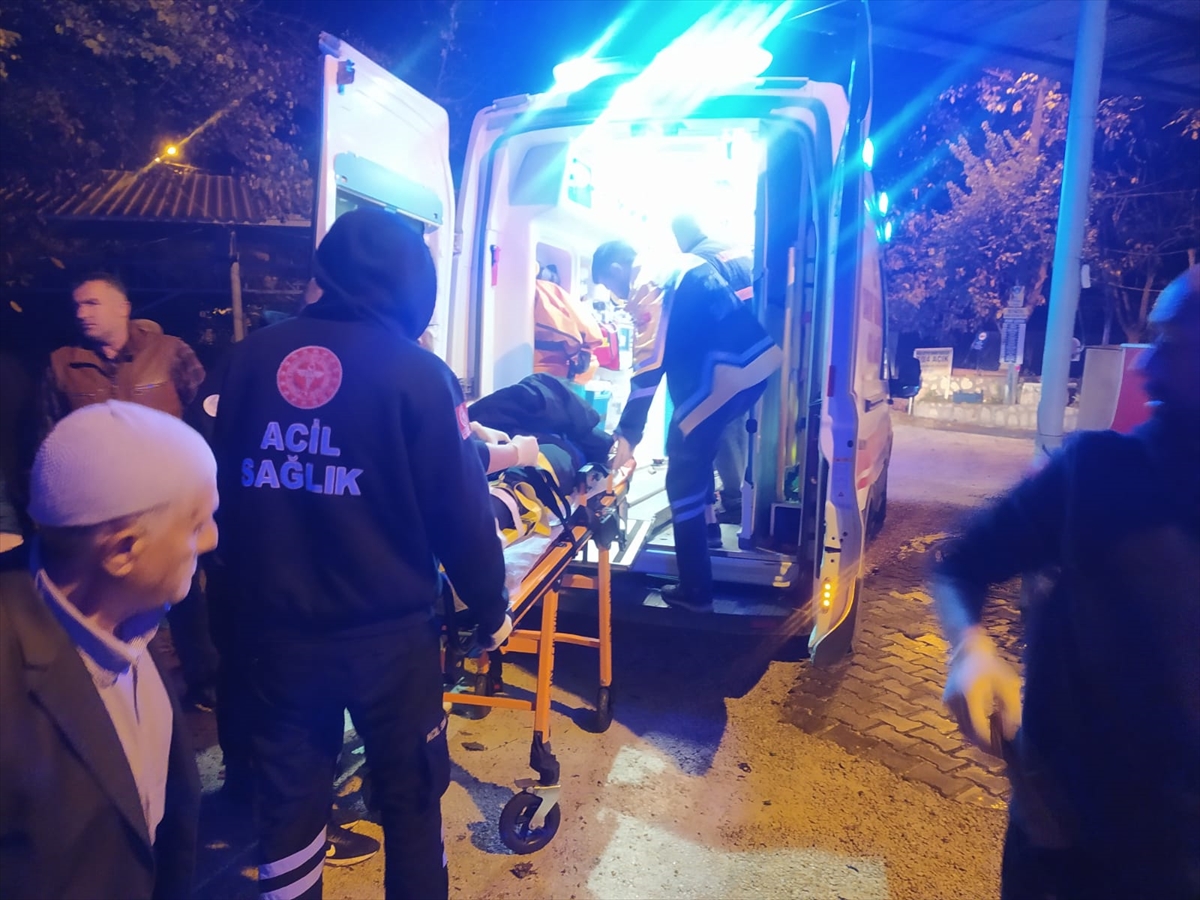 Nusaybin’de devrilen pikaptaki 2'si çocuk 6 kişi yaralandı