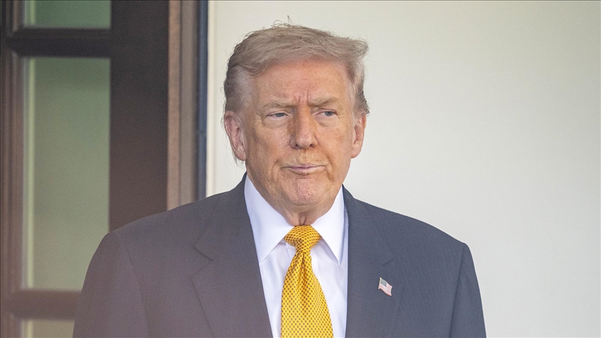 Trump, ABD'nin Venezuela ile bazı görüşmeler içinde olduğunu ima etti