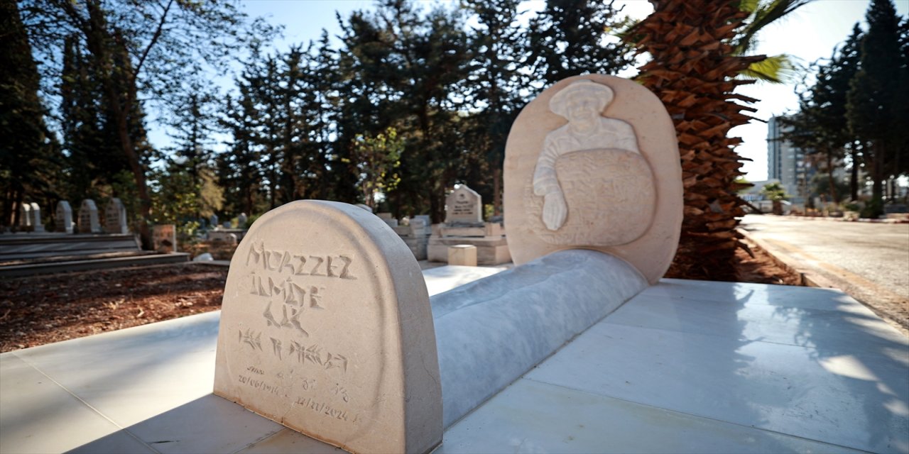 Sümerolog Muazzez İlmiye Çığ, ölümünün birinci yılında Mersin’de mezarı başında anıldı