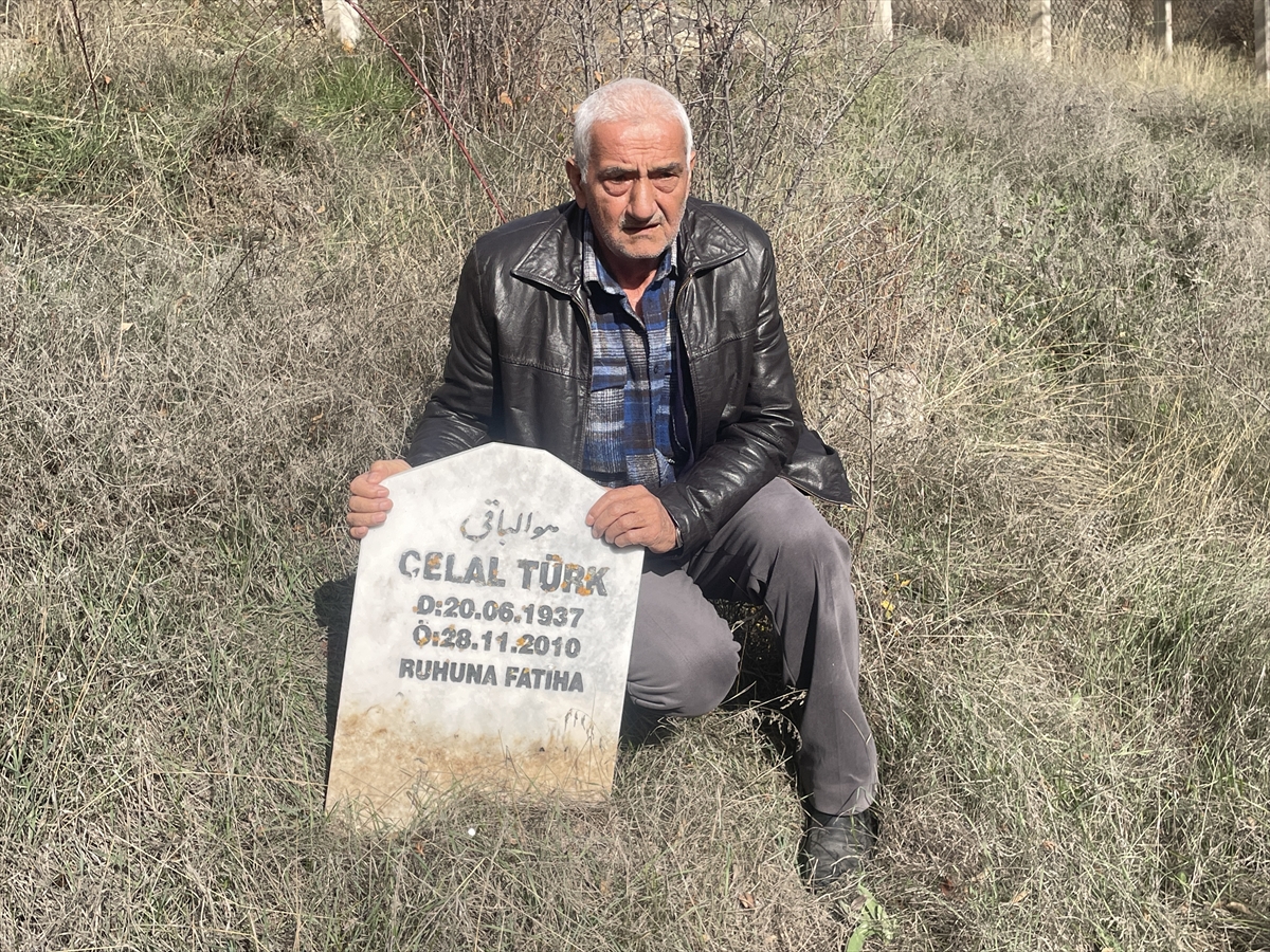 Bolu'da baraj suları altında kalacak mahalledeki kabirler taşınıyor