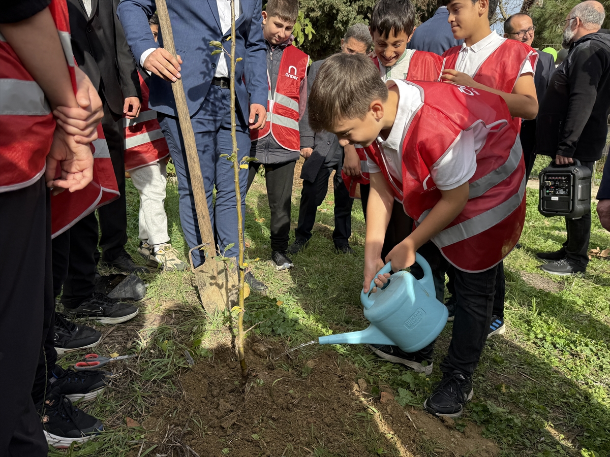 Tekirdağ'da Türkiye ve Gazze'deki şehitler adına fidan dikildi
