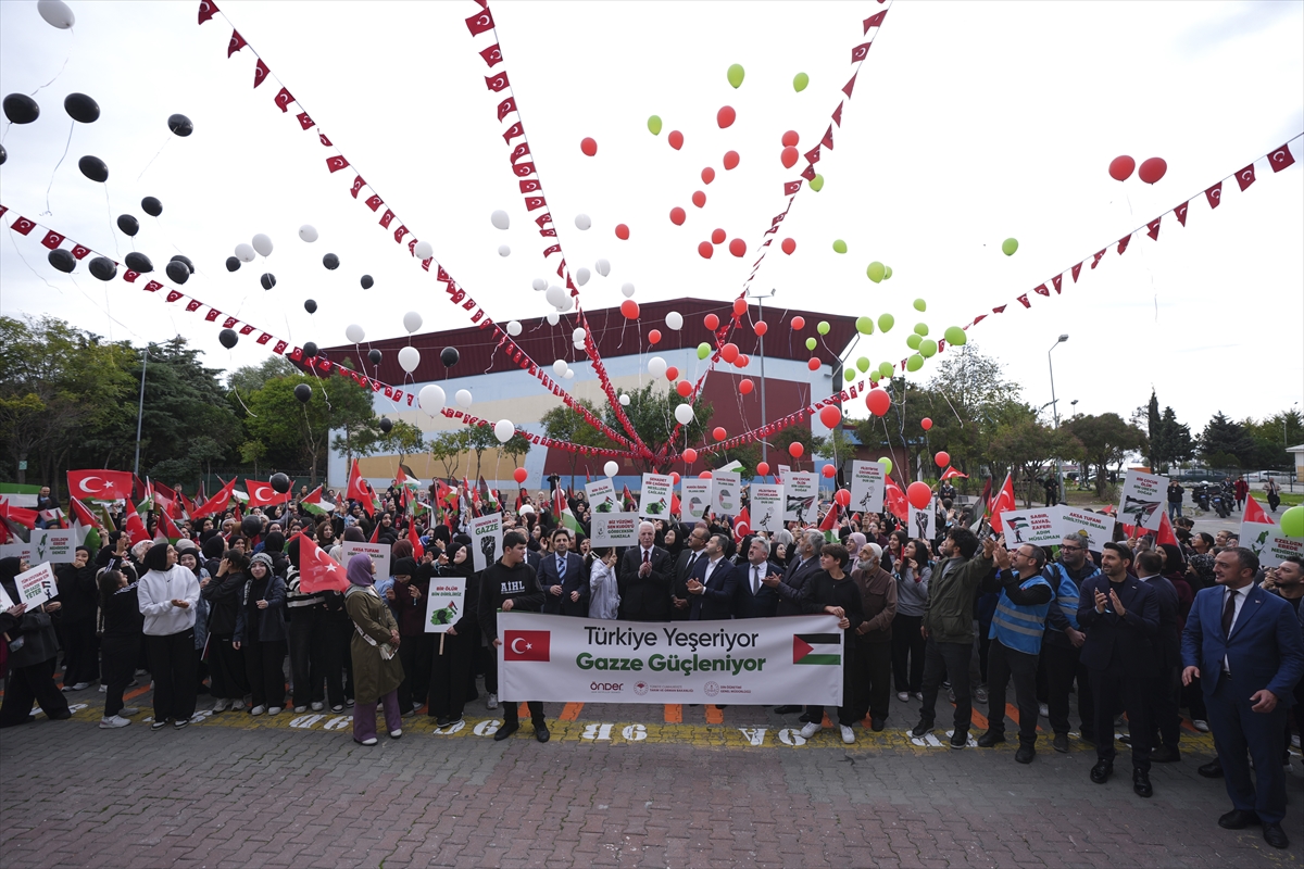 İstanbul'da Türkiye ve Gazze'deki şehitler anısına fidan dikildi
