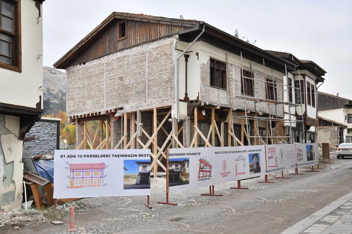 Malatya'da depremlerde hasar gören tarihi konaklar ayağa kaldırılacak