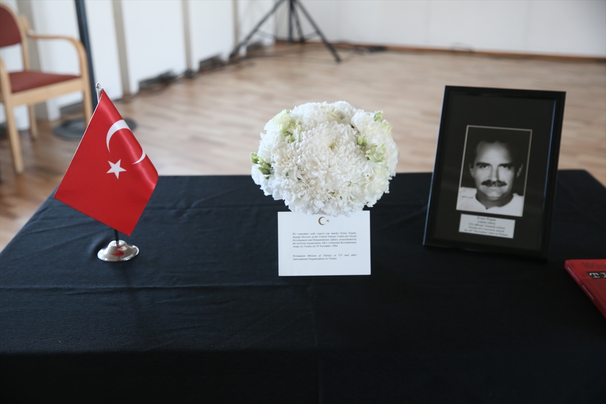 Viyana'da Ermeni teröristlerce şehit edilen diplomat Evner Ergun anıldı