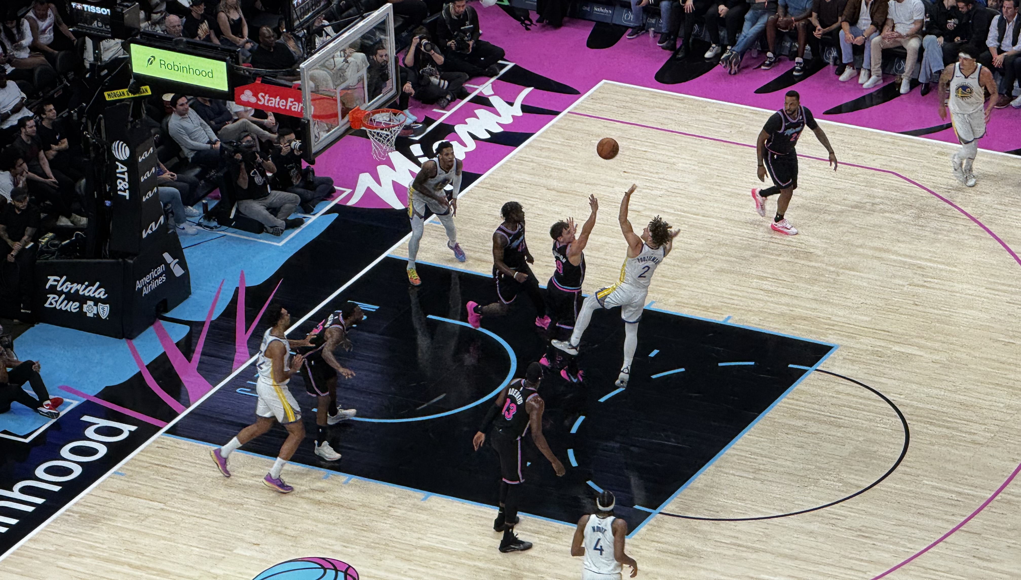 Miami Heat Yıldızlarından Yoksun GS Warriors’u Zor da Olsa Yendi!