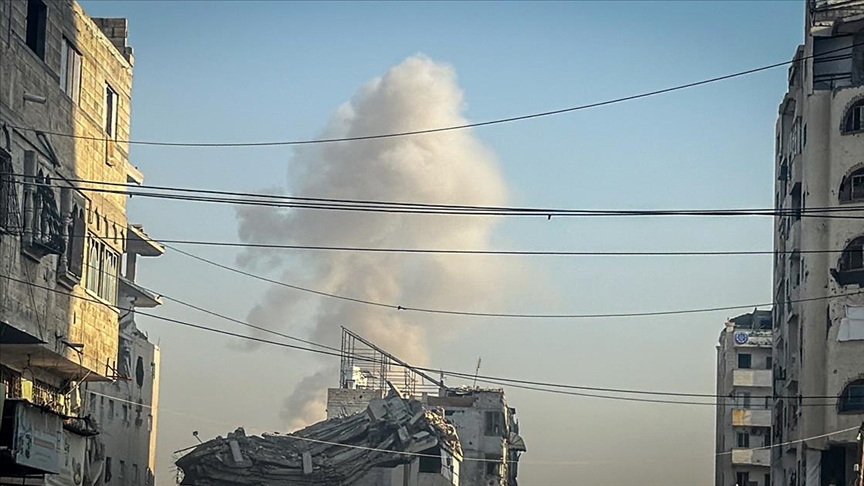 İsrail ordusunun Gazze Şeridi’nin güneyinde bir eve saldırısı sonucu 3 Filistinli hayatını kaybetti