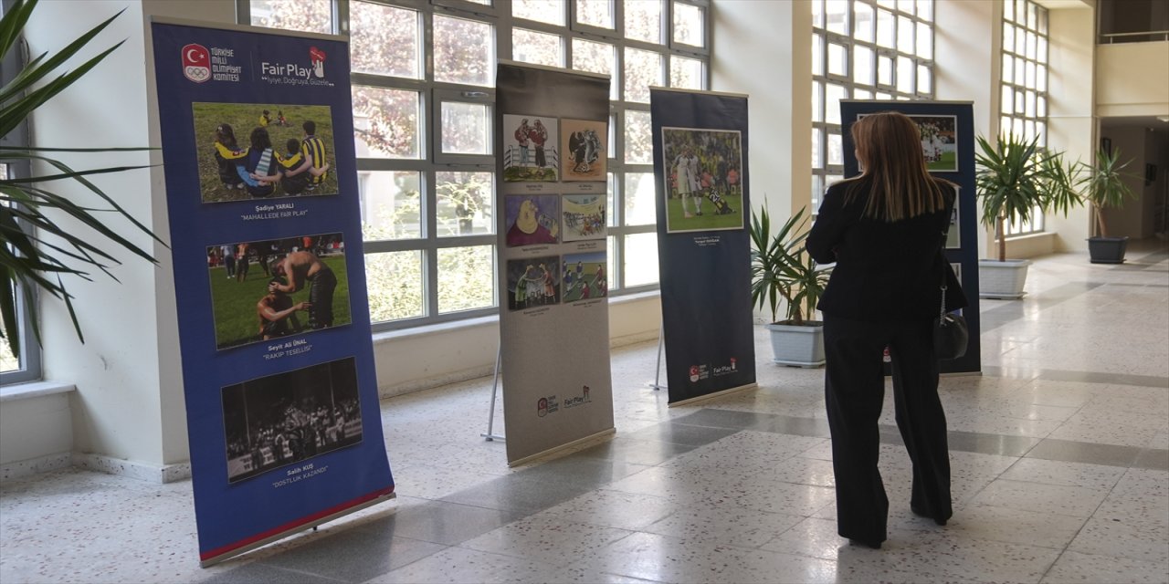 TMOK Fair Play Komisyonu Ankara Üniversitesi’nde sergi ve panel düzenledi
